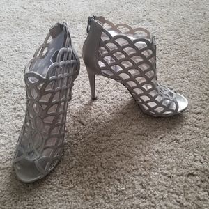 NEW!! | Vince Camuto Silver Heels